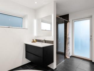 Holiday Home Locan - 1-2km from the sea by Interhome - 5
