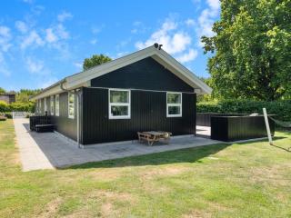 Holiday Home Merrit - 280m from the sea by Interhome - 4