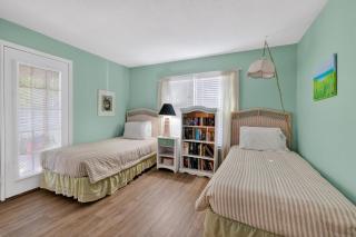 106 Olive Way - East End - 4