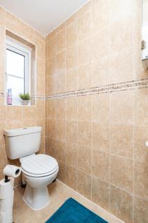 3 Bedroom House with 6 Beds, Garden and BBQ, Sheffield - 5