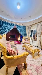 Ancient Backyard And Guesthouse - 9