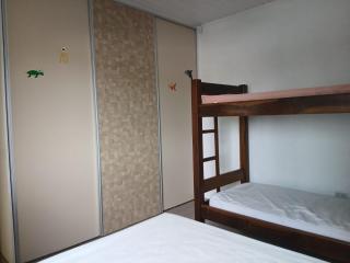 Alugo Lindo Sobrado Com Piscina Em Shangrilá Pontal do PR - 9