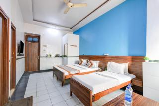 Hotel New Royal Just Near Old Delhi Railway Station And Red Fort - 0