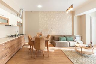 Modern & Spacious Boutique One-Bedroom in Archi - 0