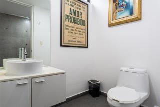 Elegant Condo in Condesa with Balcony & Pool - 6