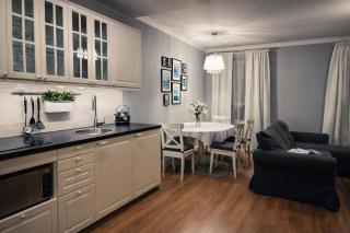 EUROPA22 Apartament z JACUZZI w samym sercu miasta - balkon z widokiem na park i fontanny Zameldowanie od 13 Blisko Areny Lodowej - 7