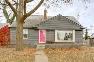 Walk to Dtwn Ferndale: Quaint Home w/ Private Yard - 7