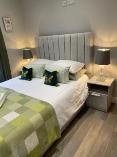 Comfortable 2BR Home in Southport up to 6 guest - 6