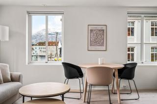 City Center, Light & Modern Apartment - 7