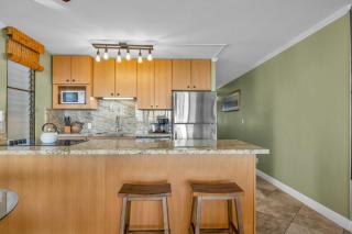 Enjoy The Maui Breeze And Sweeping Ocean Views (LEI 305) - 3