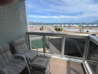 Espaçoso apê 3 quartos à beira da Praia do Forte com piscina e sauna - 1