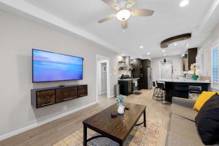 Relaxing Beach Bungalow - 2