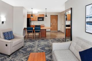 Candlewood Suites Louisville North by IHG - 9