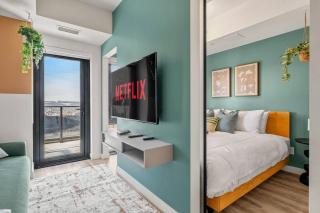 Incredible DT Views| King bed| Rest and Unwind - 6