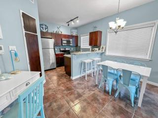 1BR Quaint First Floor 3 min Walk to beach - 6