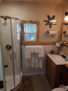 Red Barn Haven-Your romantic getaway to Yosemite - 5