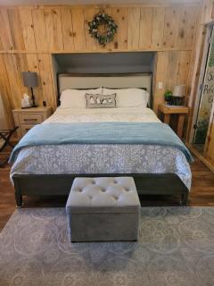 Red Barn Haven-Your romantic getaway to Yosemite - 9