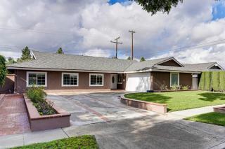 5 Mi to Anaheim Convention Center: Retreat w/ Yard - 9