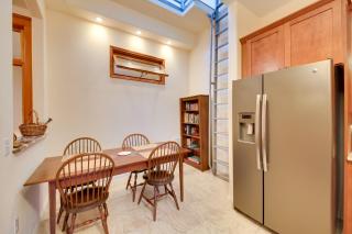 Steps to Shops and Dining Historic Dtwn Wallace Gem - 2