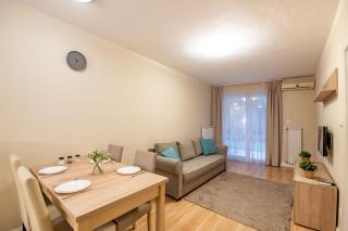 Comfy - Modern - Downtown - AC - 1