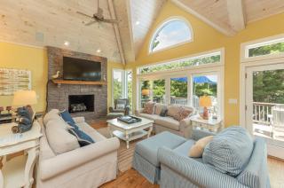 Jewel in Paradise - 4