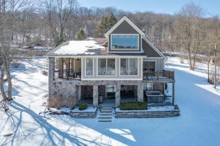 Lake Stone Manor - 0