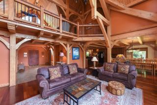 Lake Shore Lodge - 1