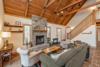 Lighthearted Lodge - 5