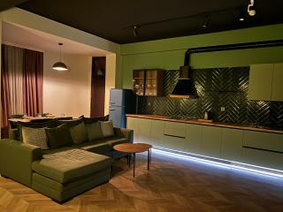 Luxury apartments by city - 2