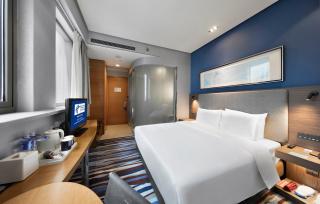 Holiday Inn Express Chongqing Guanyinqiao by IHG - 5