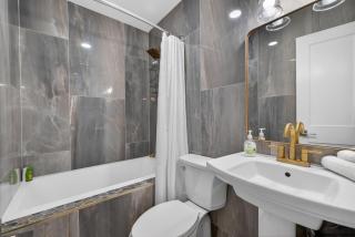 Beach Bungalow Retreat - 5