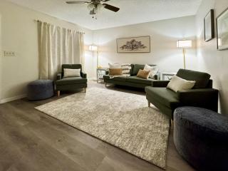 WiFi - Pet Friendly - Laundry - Short - Long Term - 4
