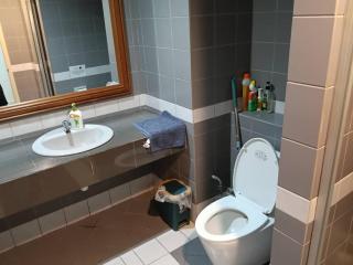 Riverbank Suites Level 8, Sleeps 6 - 1