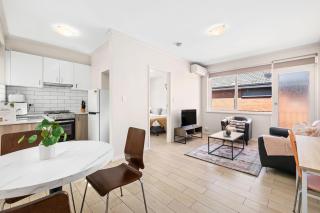 Domi Rentals - The Carlisle Apartments - 8