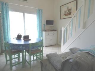 Maisonnette accueillante avec piscine et parking à La Faute-sur-Mer - FR-1-194-334 - 3