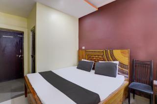 Hotel O Daksh - 4