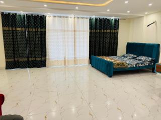 Brand New Spacious Studio With Private Balcony - 5