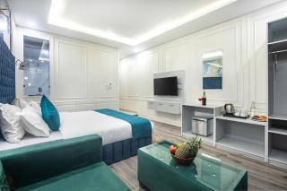 Hotel Classy Castle - 3