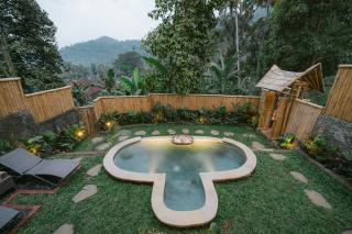 Sunrise hill bamboo house - 4