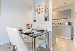 Stylish 1-Bed - Free Parking - Central Birmingham - 8