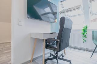 Spacious 2BR & 1LR Apartment Very Central in Vienna - 2