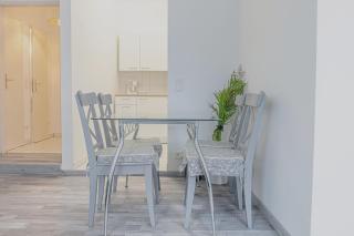 Spacious 2BR & 1LR Apartment Very Central in Vienna - 8