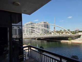 Harf103 Lovely 1-BR Balcony on Al Raha Beach Canal - 7
