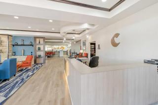 Comfort Suites Pecos - 6