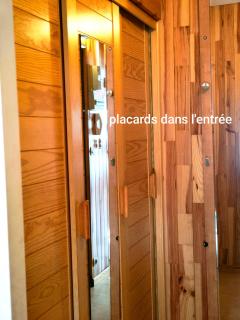 Appartement vert tendre face à la montagne - 1