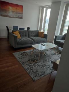 Modern 2 bedroom Apt with easy access to Central London, O2, Excel centre and Parking - 0