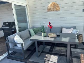 Large house by the sea - 9