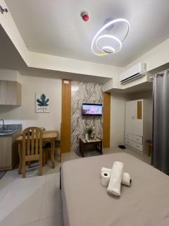 INSPIRIA Condo 1 - 6