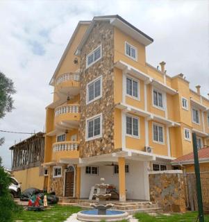 GRANOCK Guesthouse and Event Center - 4