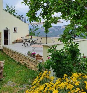 La casa gialla, alloggio con splendido terrazzo - 0